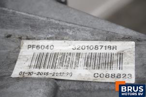 Getriebe van een Vauxhall Vivaro B 1.6 CDTI 115 2017