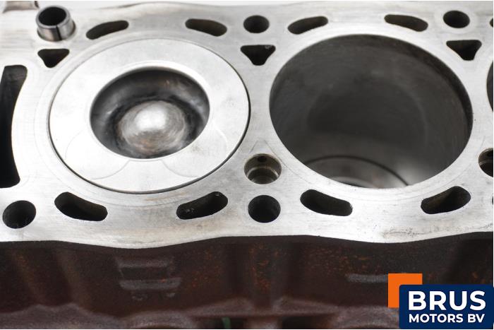 Engine from a Land Rover Range Rover Evoque (LVJ/LVS) 2.2 TD4 16V 5-drs. 2015
