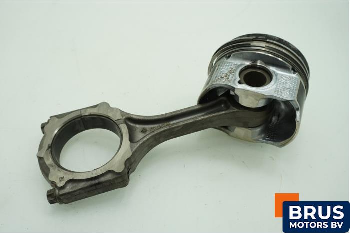 Usados Biela Mazda CX-5 I (KE,GH) 2.2 Skyactiv D 16V High Power Precio € 90,75 IVA incluido ofrecido por Brus Motors BV