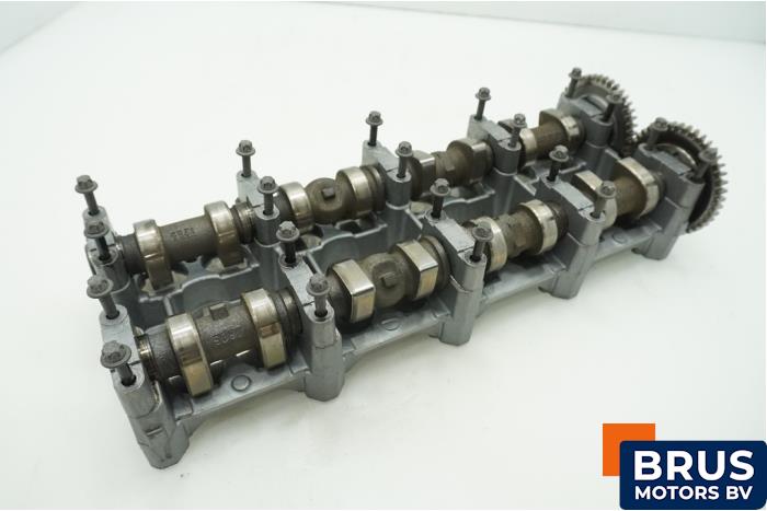 Usagé Kit arbre à cames Mercedes C (W203) 2.2 C-200 CDI 16V Prix € 302,50 Prix TTC proposé par Brus Motors BV