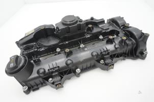 Used Rocker cover Mercedes E (W213) E-220d 2.0 Turbo 16V Price € 151,25 Inclusive VAT offered by Brus Motors BV