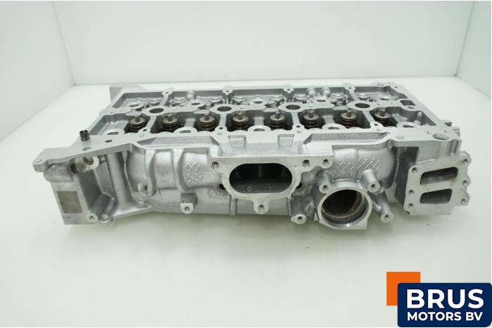 Usagé Culasse Ford Transit 2.0 TDCi 16V Eco Blue 130 Prix € 605,00 Prix TTC proposé par Brus Motors BV