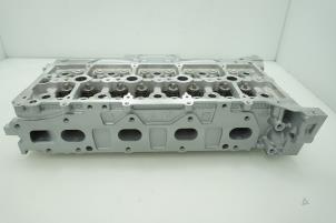 Révisé Culasse Ford Transit 2.0 TDCi 16V Eco Blue 130 Prix € 907,50 Prix TTC proposé par Brus Motors BV