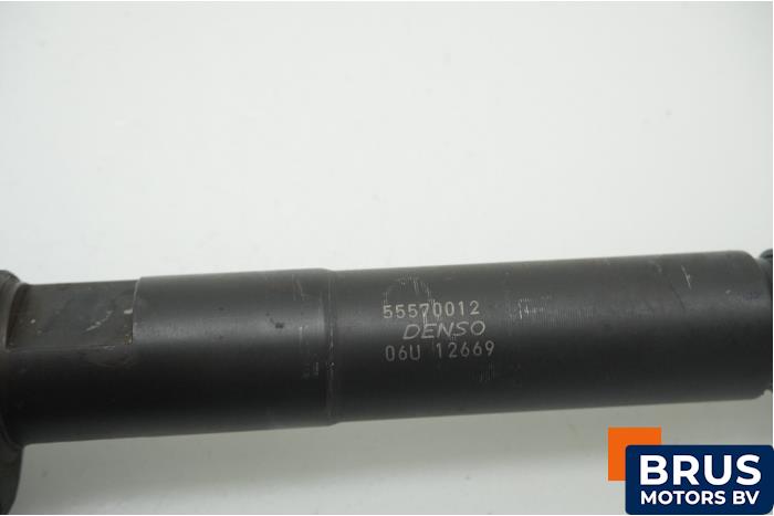 Usagé Injecteurs Opel Insignia Grand Sport 1.6 CDTI 16V 136 Prix € 121,00 Prix TTC proposé par Brus Motors BV