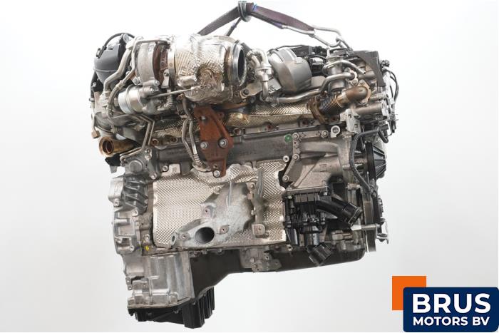 Motor van een Mercedes-Benz GLE (V167) 450d 3.0 4-Matic 2023