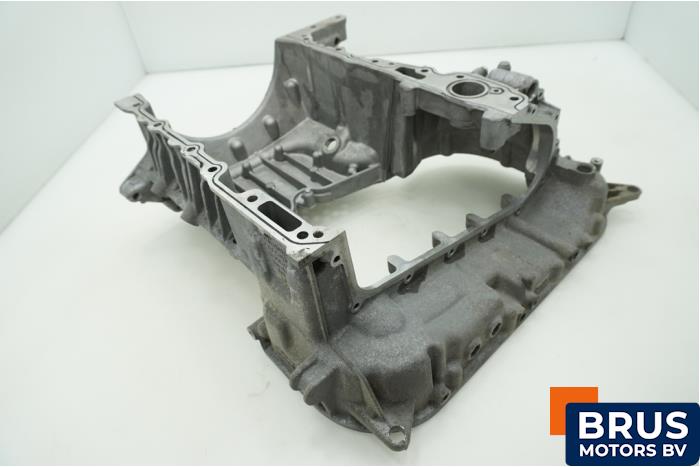 Usagé Couvercle carter Volkswagen Amarok 3.0 TDI V6 24V 4Motion Prix € 211,75 Prix TTC proposé par Brus Motors BV