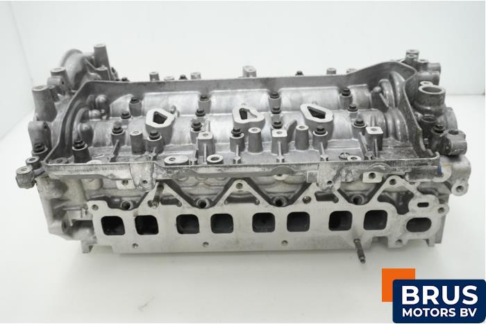 Usados Culata Renault Master III (FV) 2.3 dCi 145 16V FWD Precio € 1.149,50 IVA incluido ofrecido por Brus Motors BV