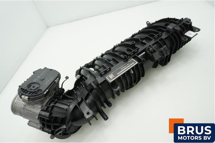 Używane Kolektor dolotowy Landrover Range Rover Evoque (LVJ/LVS) 2.0 D 180 16V 5-drs. Cena € 211,75 Z VAT oferowane przez Brus Motors BV