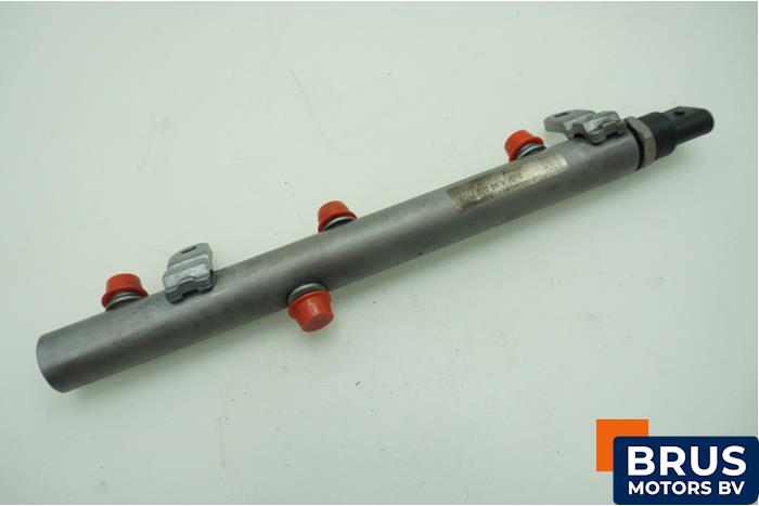 Gebrauchte Einspritzdüse (Einspritzer) Jeep Grand Cherokee (WH/WK) 3.0 CRD V6 24V DPF Preis € 121,00 Mit Mehrwertsteuer angeboten von Brus Motors BV