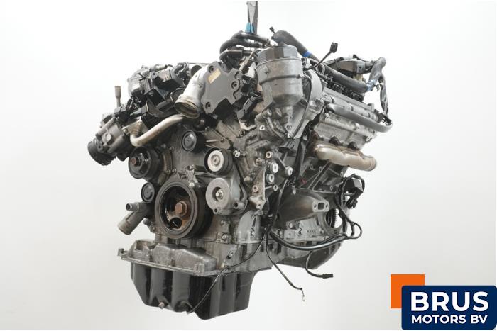 Używane Silnik Chrysler 300 C 3.0 CRD V6 24V Cena € 4.235,00 Z VAT oferowane przez Brus Motors BV
