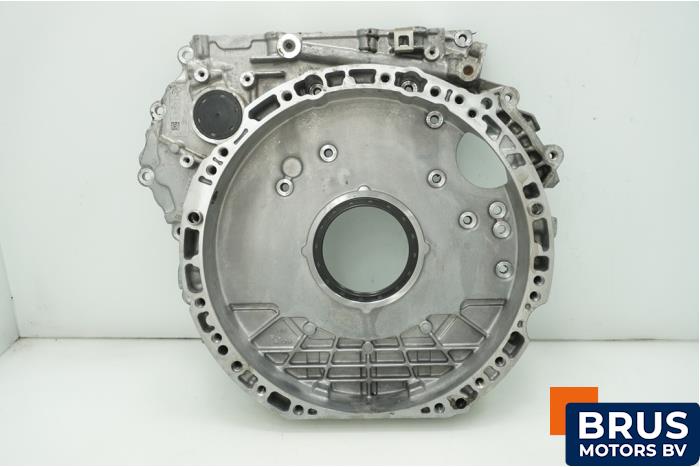 Used Timing cover Mercedes E (W213) E-400d 2.9 24V Price € 151,25 Inclusive VAT offered by Brus Motors BV