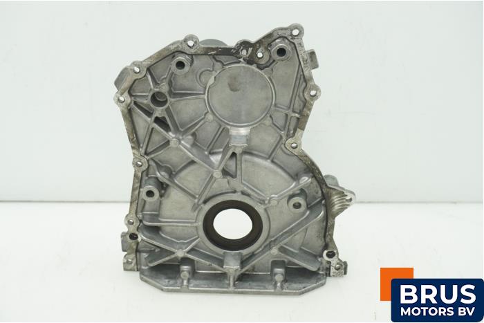 Usagé Couvercle de distribution Mercedes ML II (164/4JG) 3.0 ML-350 CDI BlueTec 4-Matic V6 24V Prix € 90,75 Prix TTC proposé par Brus Motors BV