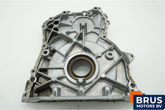 Usagé Couvercle de distribution Mercedes Vito (639.6) 3.0 120 CDI V6 24V Prix € 90,75 Prix TTC proposé par Brus Motors BV