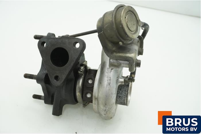 Usagé Turbo Mitsubishi Canter 3.0 Di-D 16V Prix € 363,00 Prix TTC proposé par Brus Motors BV