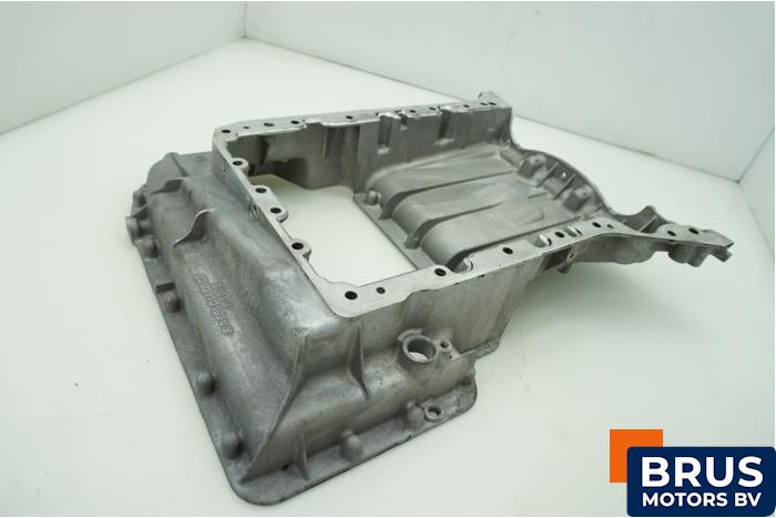 Usagé Couvercle carter Mercedes Sprinter 3,5t (907.6/910.6) 314 CDI 2.1 D FWD Prix € 181,50 Prix TTC proposé par Brus Motors BV
