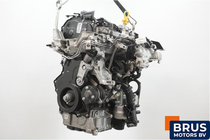 New Engine Renault Master IV 2.0 Blue dCi 150 Price € 7.562,50 Inclusive VAT offered by Brus Motors BV