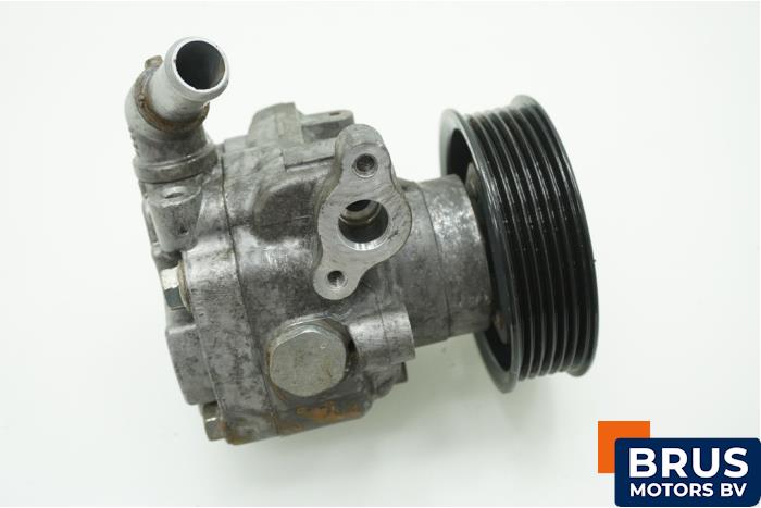 Usagé Pompe direction assistée Volkswagen Transporter/Caravelle T6 2.0 TDI 150 Prix € 181,50 Prix TTC proposé par Brus Motors BV