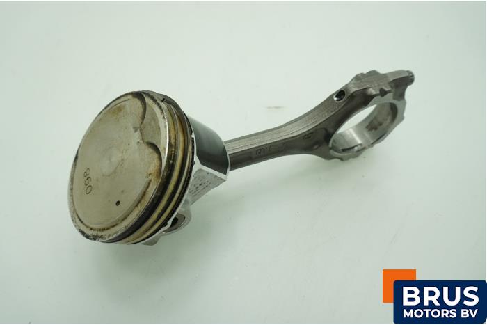 Usados Biela Smart Fortwo Coupé (451.3) 1.0 52 KW Precio € 90,75 IVA incluido ofrecido por Brus Motors BV