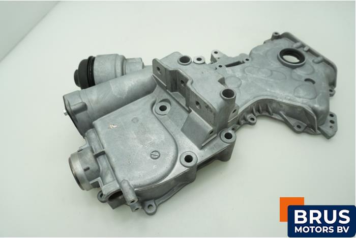 Usagé Couvercle de distribution Volkswagen Golf V (1K1) 1.6 FSI 16V Prix € 90,75 Prix TTC proposé par Brus Motors BV