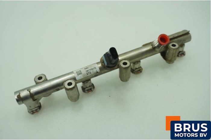 Usagé Système d'injection Mercedes CLA (118.3) 1.3 CLA-180 Turbo 16V Prix € 90,75 Prix TTC proposé par Brus Motors BV