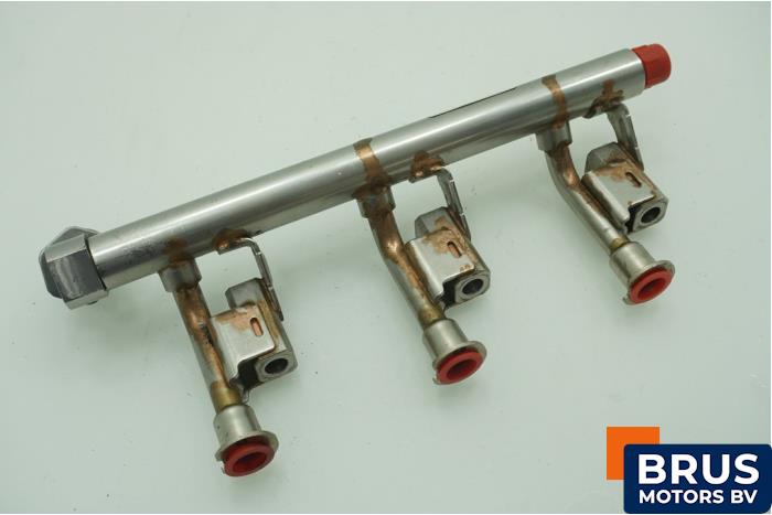 Usagé Système d'injection Ford Fiesta 7 1.0 EcoBoost 12V 100 Prix € 60,50 Prix TTC proposé par Brus Motors BV