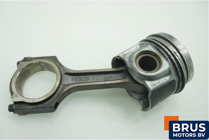 Używane Korbowód Ford Transit 2.0 TDCi 16V Eco Blue 105 Cena € 90,75 Z VAT oferowane przez Brus Motors BV