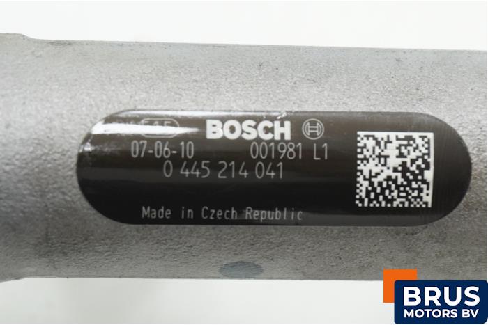 Usagé Système d'injection Jeep Cherokee/Liberty (KJ) 2.5 CRD 16V Prix € 90,75 Prix TTC proposé par Brus Motors BV