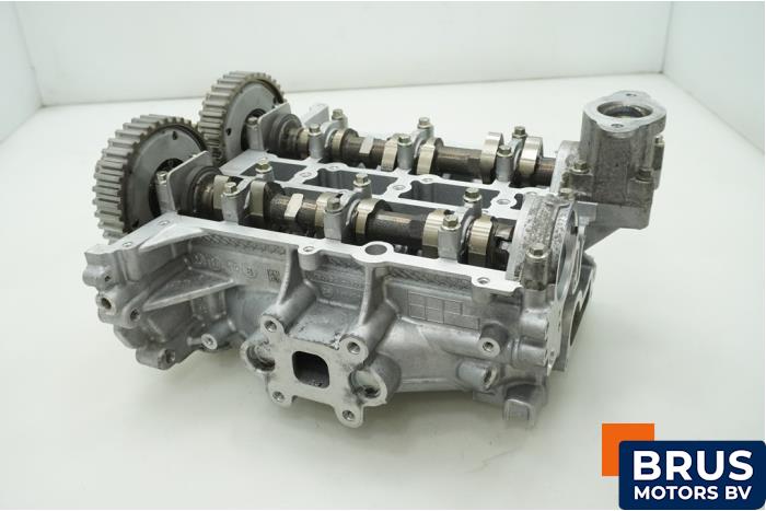 Begagnade Topplock Ford Focus 3 1.0 Ti-VCT EcoBoost 12V 125 Pris € 605,00 Inklusive moms erbjuds av Brus Motors BV