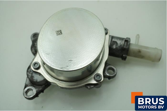 Usagé Pompe à vide (diesel) Renault Master III (FV) 2.3 dCi 145 16V FWD Prix € 90,75 Prix TTC proposé par Brus Motors BV