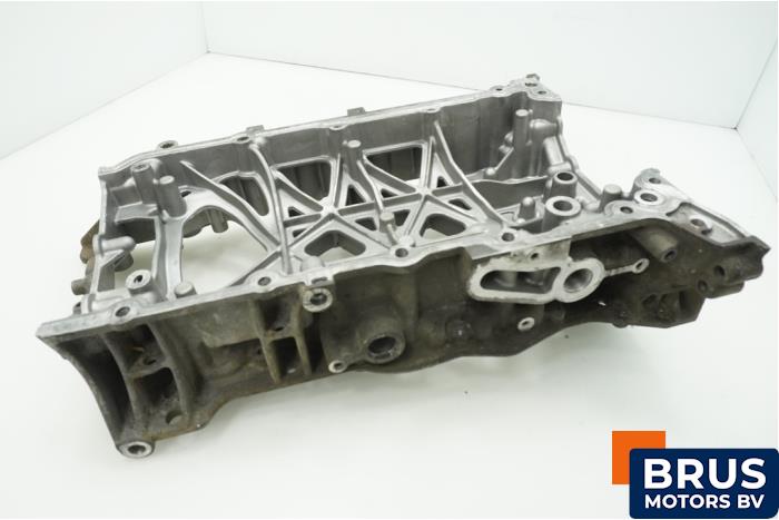 Usagé Couvercle carter Ford Transit 2.0 TDCi 16V Eco Blue 130 Prix € 151,25 Prix TTC proposé par Brus Motors BV