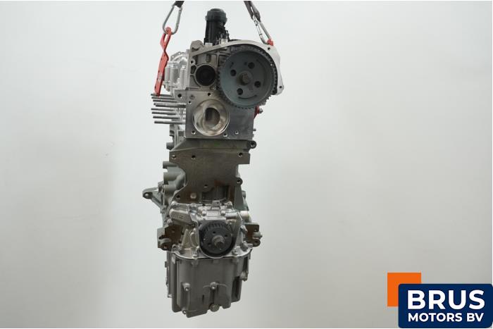 New Engine Peugeot Boxer (U9) 2.2 BlueHDi 140 Price € 7.199,50 Inclusive VAT offered by Brus Motors BV