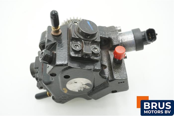Usagé Pompe carburant mécanique Mercedes Vito (447.6) 1.6 109 CDI 16V Prix € 363,00 Prix TTC proposé par Brus Motors BV