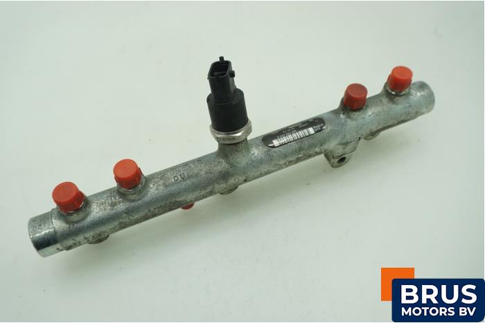 Gebrauchte Einspritzdüse (Einspritzer) Fiat Ducato (243/244/245/247) 2.8 JTD 15 Preis € 90,75 Mit Mehrwertsteuer angeboten von Brus Motors BV