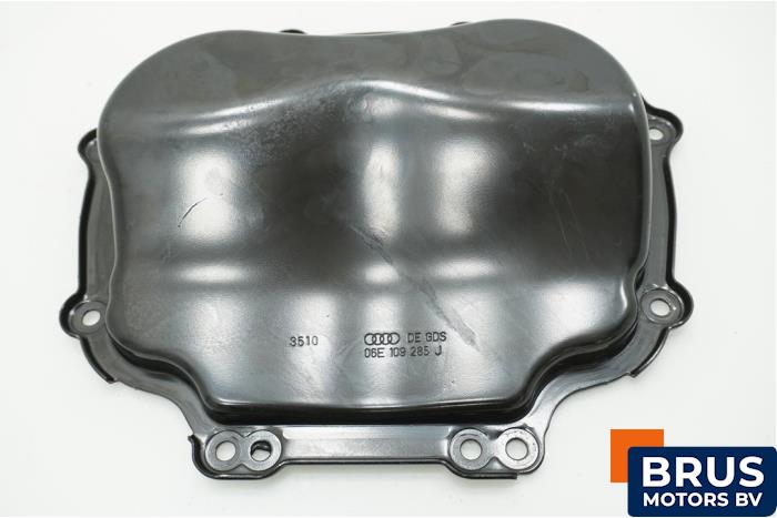 Usagé Couvercle de distribution Audi A5 (8T3) 3.2 FSI V6 24V Prix € 60,50 Prix TTC proposé par Brus Motors BV