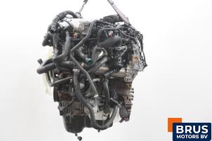 Motor van een Ford Transit 2.0 TDCi 16V Eco Blue 130 RWD 2022