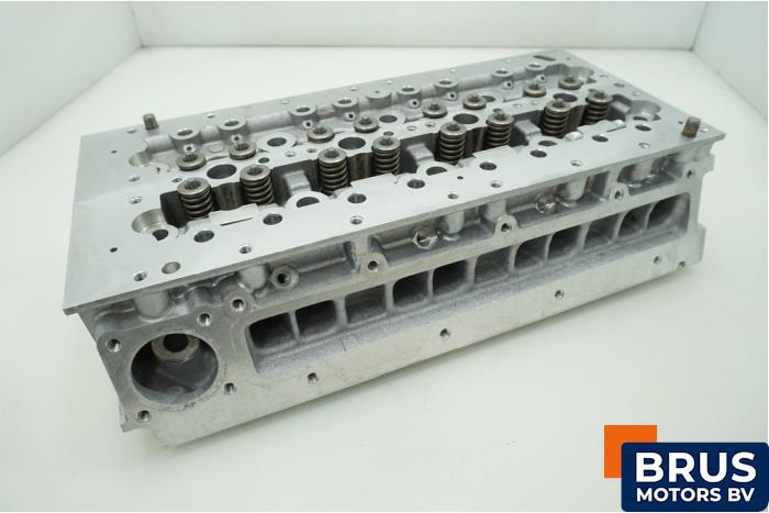 Begagnade Topplock Fiat Ducato (250) 2.3 D 160 Multijet AdBlue Pris € 726,00 Inklusive moms erbjuds av Brus Motors BV