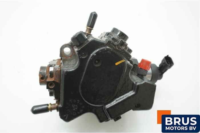 Usagé Pompe carburant mécanique Mercedes Vito (447.6) 1.6 109 CDI 16V Prix € 363,00 Prix TTC proposé par Brus Motors BV