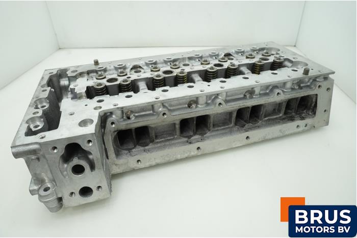 Gebrauchte Zylinderkopf Iveco New Daily VI 33.180,35.180,52.180,60.180, 70.180. 72.180 Preis € 605,00 Mit Mehrwertsteuer angeboten von Brus Motors BV