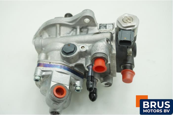 Gebrauchte Kraftstoffpumpe Mechanisch Toyota Hilux V/VI 2.4 D 16V Preis € 332,75 Mit Mehrwertsteuer angeboten von Brus Motors BV