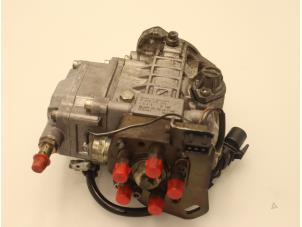 Usados Bomba de gasolina mecánica Volvo V70 (SW) 2.5 D Precio € 121,00 IVA incluido ofrecido por Brus Motors BV