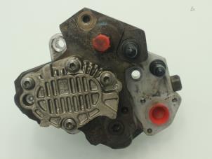 Usados Bomba de gasolina mecánica Renault Espace (JK) 2.2 dCi 150 16V Grand Espace Precio € 151,25 IVA incluido ofrecido por Brus Motors BV