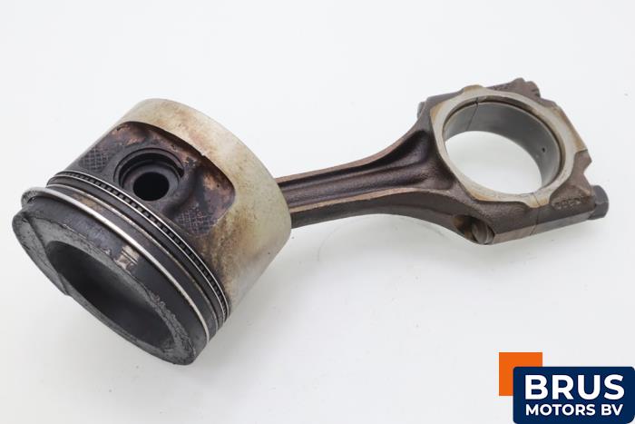 Usados Biela Volkswagen Golf III (1H1) 1.8 CL,GL Precio € 60,50 IVA incluido ofrecido por Brus Motors BV