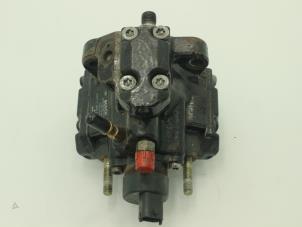 Used Mechanical fuel pump Renault Laguna II (BG) 1.9 dCi 105 Price € 90,75 Inclusive VAT offered by Brus Motors BV