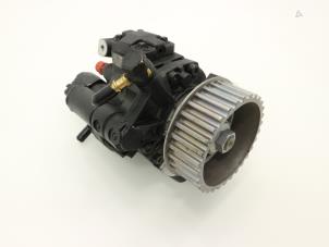 New Mechanical fuel pump Renault Scenic Price € 211,75 Inclusive VAT offered by Brus Motors BV