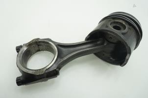 Used Connecting rod Nissan Terrano (D21) 2.7 TD Price € 90,75 Inclusive VAT offered by Brus Motors BV