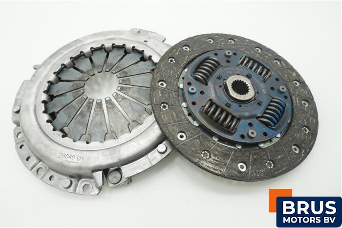 Usagé Kit embrayage (complet) Hyundai i20 1.1 CRDi VGT 12V Prix € 90,75 Prix TTC proposé par Brus Motors BV