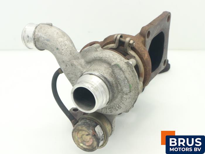 Usagé Turbo Ford Focus 1 1.8 TDdi Prix € 121,00 Prix TTC proposé par Brus Motors BV