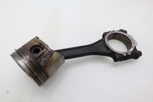 Used Connecting rod Volkswagen Polo III (6N1) 1.0i 50 Price € 90,75 Inclusive VAT offered by Brus Motors BV