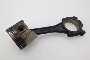 Used Connecting rod Volkswagen Polo III (6N1) 1.0i 50 Price € 90,75 Inclusive VAT offered by Brus Motors BV