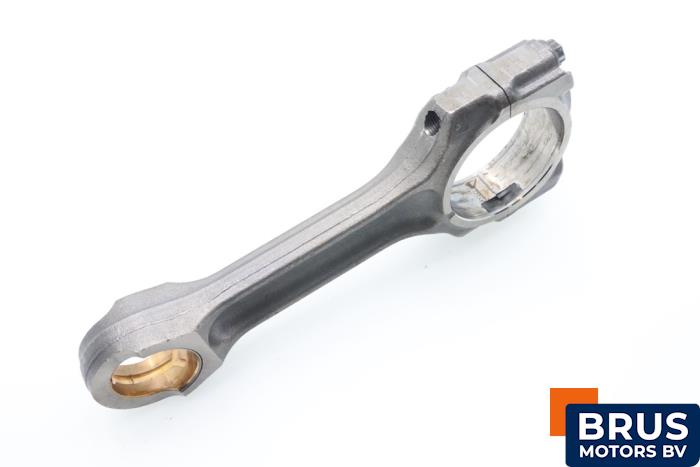 Usagé Bielle Citroen Jumper (U5) 2.2 HDi Prix € 90,75 Prix TTC proposé par Brus Motors BV